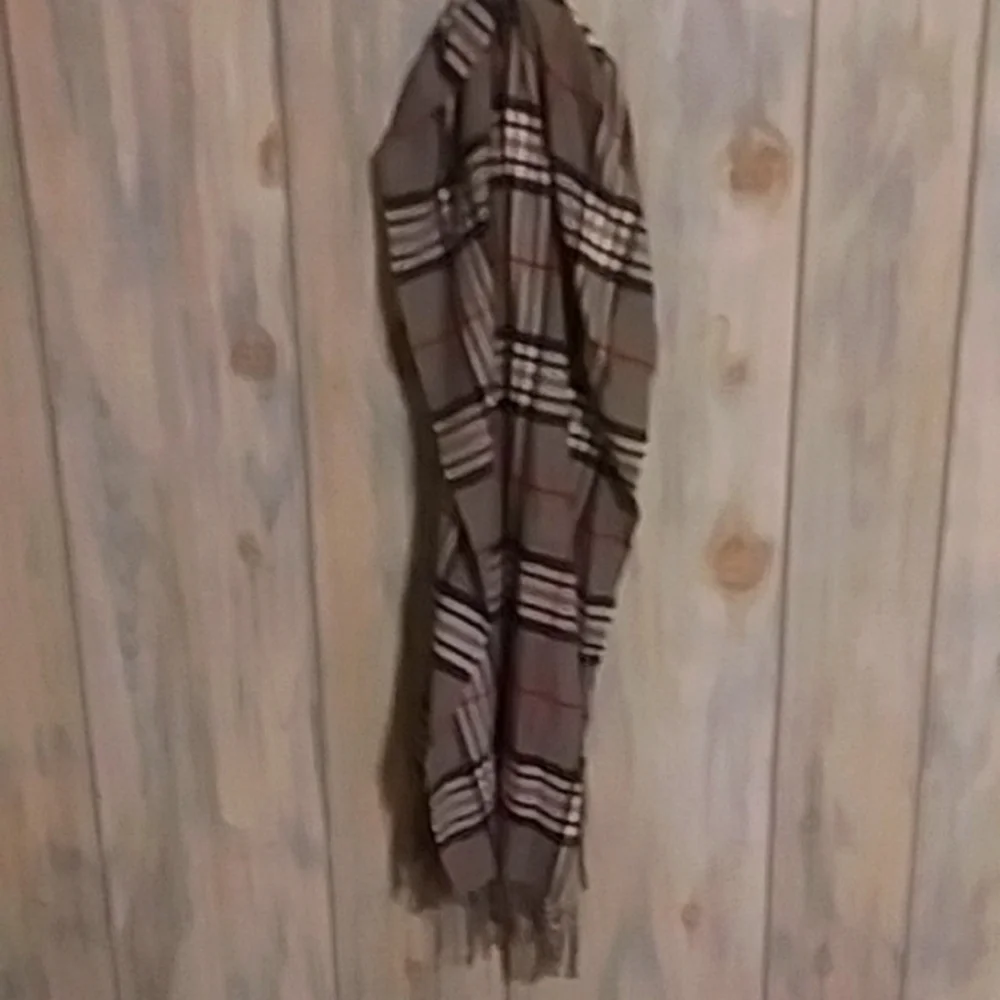 Scarf - Picture 1 of 1